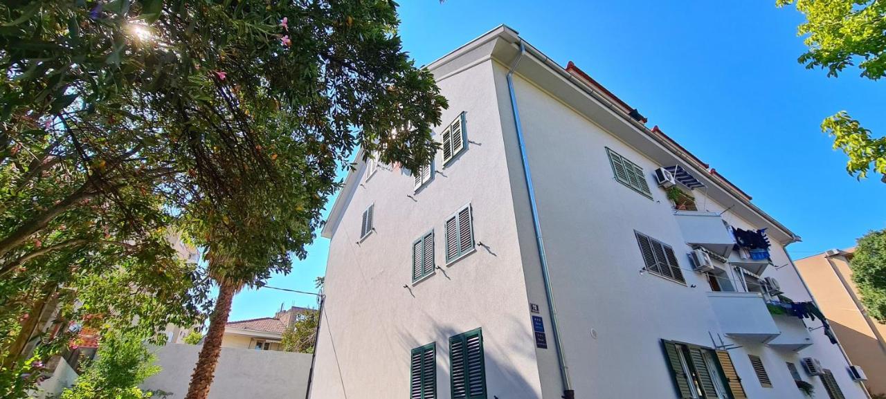 Attic Split Apartment Near City Centre Eksteriør bilde