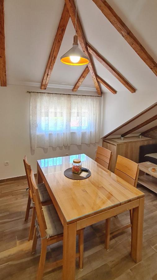 Attic Split Apartment Near City Centre Eksteriør bilde