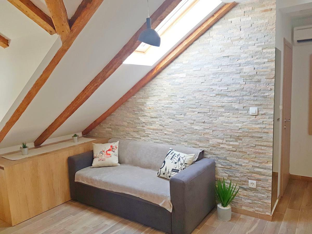 Attic Split Apartment Near City Centre Eksteriør bilde